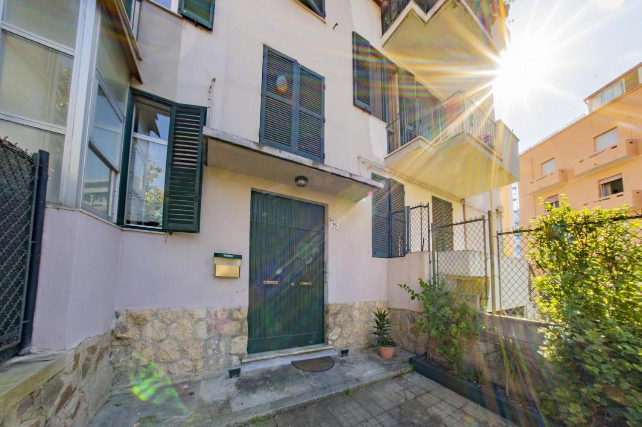 Moderne Ferienhaus Cagliari